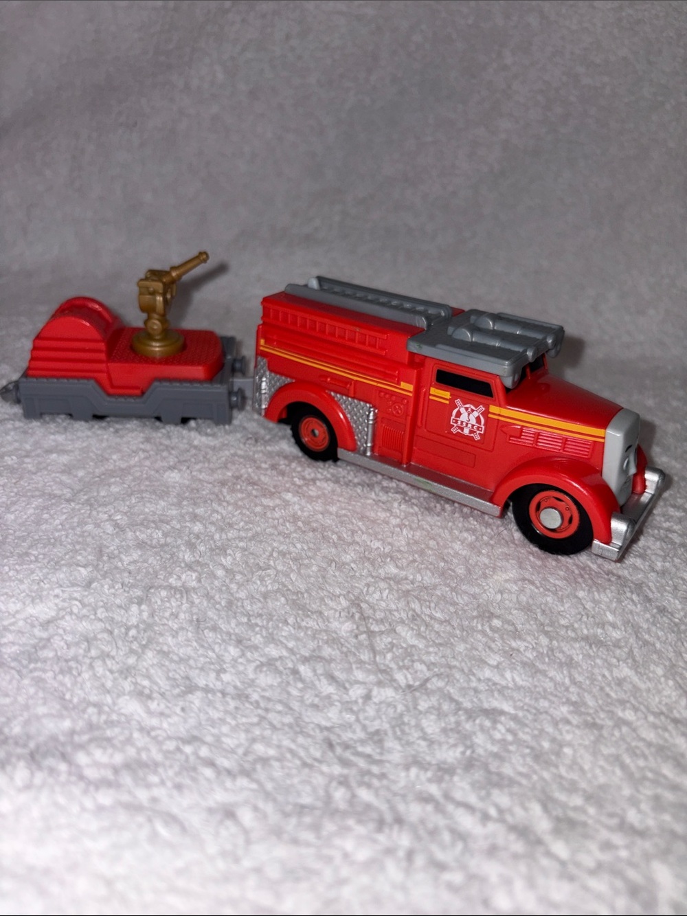 Thomas trackmaster Flynn fire truck and trailer